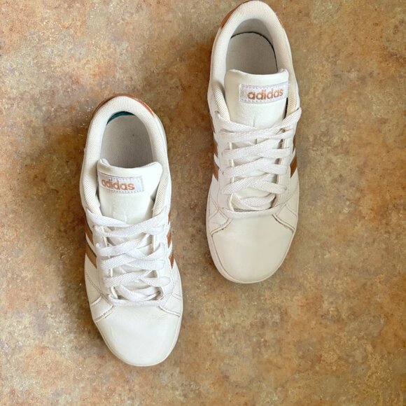 Adidas Grand Court - White/Rose Gold SIZE 5.5 - Picture 10 of 12